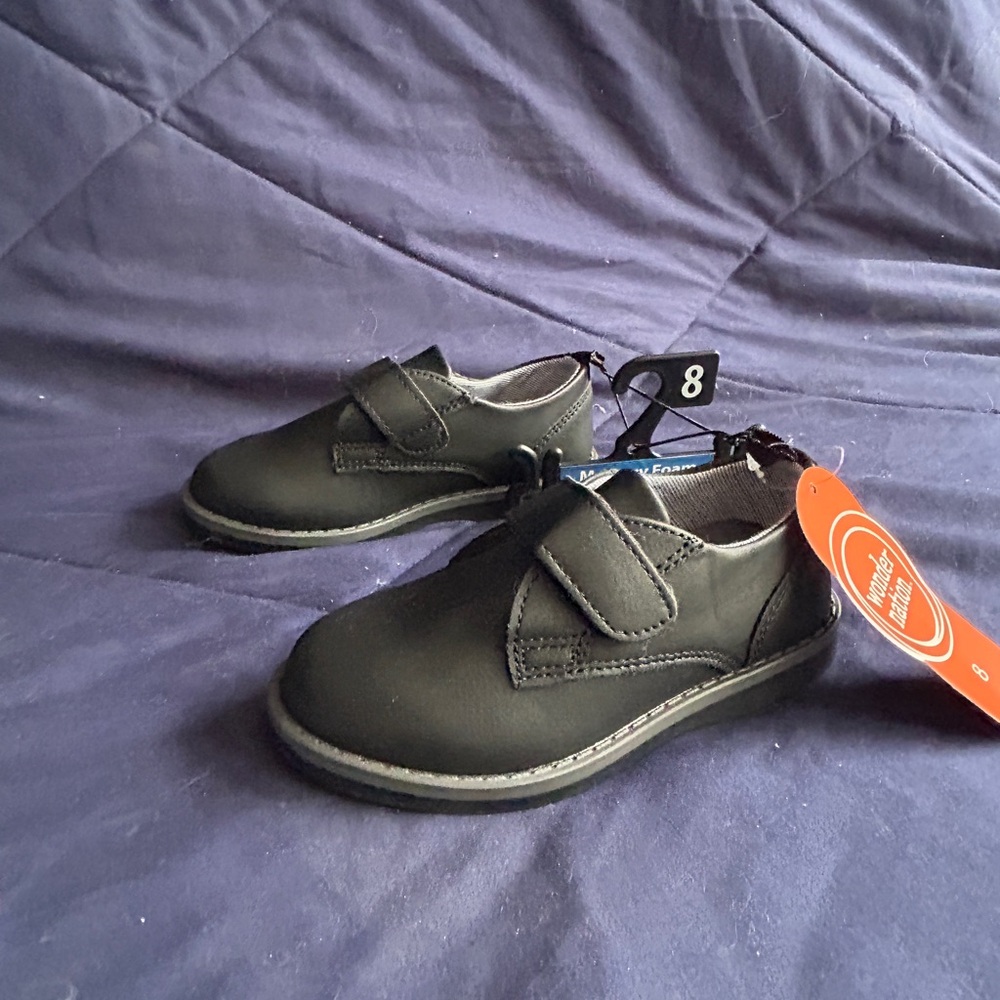 Wonder Nation Black Dress Shoes with Sleek Design
